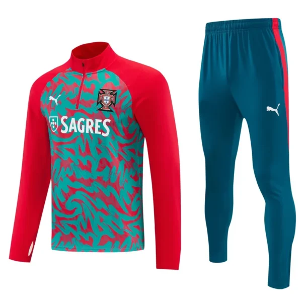 Portugal 2026/27 Red Green Half Pull Tracksuit - Front View - KFCool – Football Jerseys & Soccer Kits Store Portugal 2026/27 Red Green Half Pull Tracksuit - Front View | KFCOOL