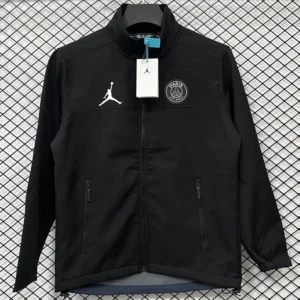 PSG 2025/26 Black Outdoor Jacket - Front View PSG 2025/26 Black Outdoor Jacket - Front View | KFCOOL