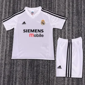 Real Madrid 2004/05 Retro Home Kids Kit Fan Version - Front View Real Madrid 2004/05 Retro Home Kids Kit Fan Version - Front View | KFCOOL