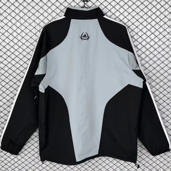 Real Madrid 2004/05 Retro Windbreaker - Back View | KFCOOL