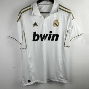 Real Madrid 2011/12 Retro Home Jersey Fan Version - Front View Real Madrid 2011/12 Retro Home Jersey Fan Version - Front View | KFCOOL