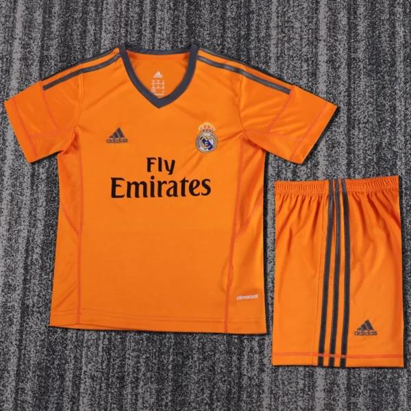 Real Madrid 2013/14 Retro Third Kids Kit Fan Version - Front View Real Madrid 2013/14 Retro Third Kids Kit Fan Version - Front View | KFCOOL