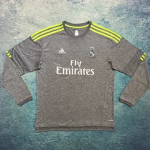 Real Madrid 2015/16 Retro Away Long Sleeve Jersey Fan Version - Front View Real Madrid 2015/16 Retro Away Long Sleeve Jersey Fan Version - Front View | KFCOOL