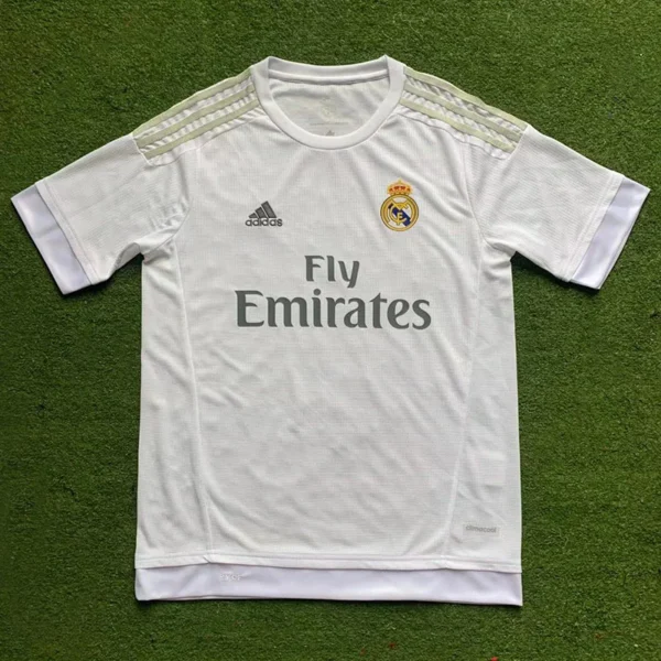Real Madrid 2015/16 Retro Home Jersey Fan Version - Back View Real Madrid 2015/16 Retro Home Jersey Fan Version - Back View | KFCOOL