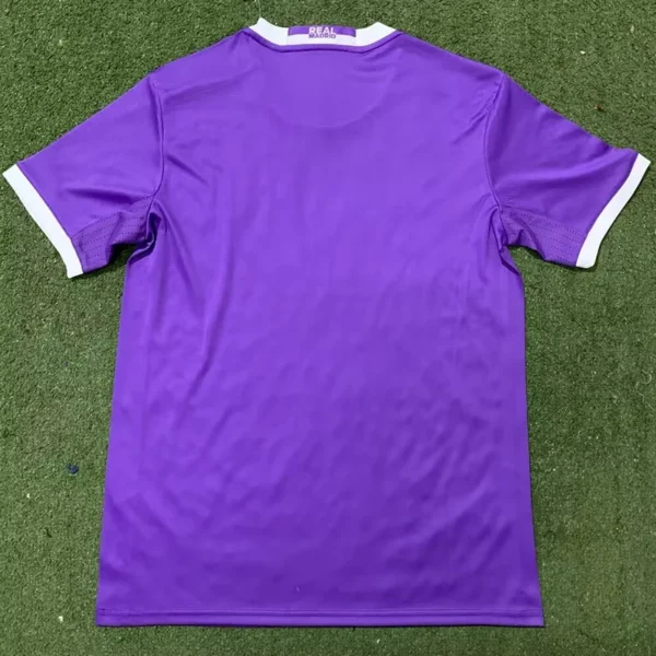 Real Madrid 2016/17 Away Purple Jersey Fan Version - Back View Real Madrid 2016/17 Away Purple Jersey Fan Version - Back View | KFCOOL