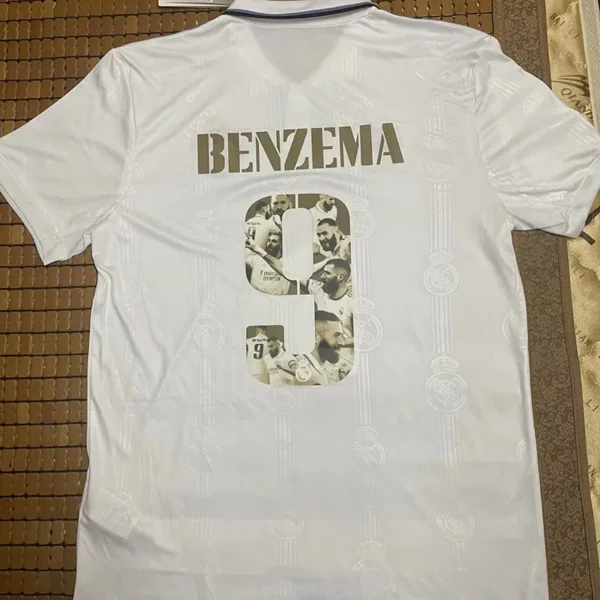 Real Madrid 2022/23 Home Jersey Fan Version - Back View Real Madrid 2022/23 Home Jersey Fan Version - Back View | KFCOOL