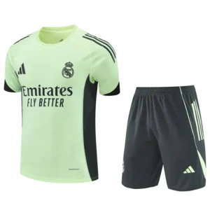 Real Madrid 2025/26 Yellow Black Training Short Suit - Front View Real Madrid 2025/26 Yellow Black Training Short Suit - Front View | KFCOOL