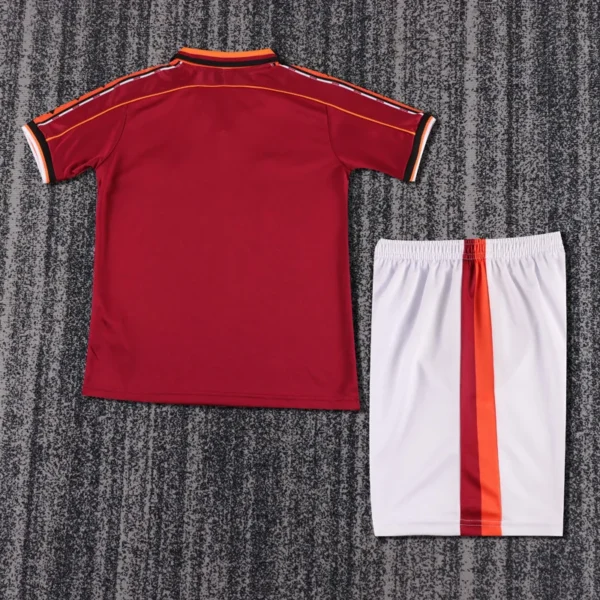 Roma 1998/99 Retro Home Kids Kit Fan Version - Back View - KFCool – Football Jerseys & Soccer Kits Store Roma 1998/99 Retro Home Kids Kit Fan Version - Back View | KFCOOL