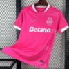 Sporting CP 2025/26 Pink Jersey Fan Version - Front View Sporting CP 2025/26 Pink Jersey Fan Version - Front View | KFCOOL