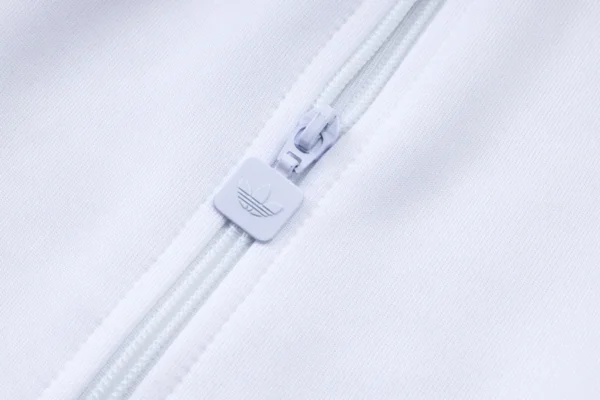 Senegal 2026/27 White Jacket Tracksuit - Detail View 5 - KFCool – Football Jerseys & Soccer Kits Store Senegal 2026/27 White Jacket Tracksuit - Detail View 5 | KFCOOL
