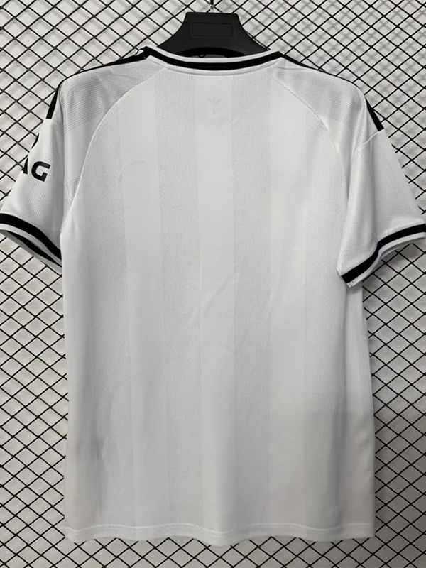 Eintracht Frankfurt 2026/27 Away Jersey Fan Version - Back View Eintracht Frankfurt 2026/27 Away Jersey Fan Version - Back View | KFCOOL