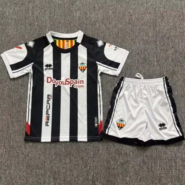 CD Castellón 2026/27 Home Kids Kit Fan Version - Front View CD Castellón 2026/27 Home Kids Kit Fan Version - Front View | KFCOOL