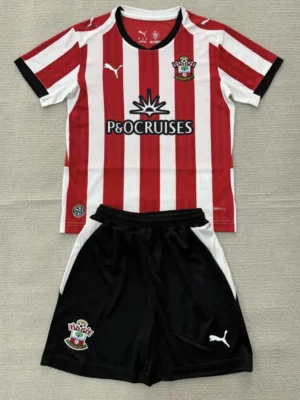 Southampton 2026/27 Home Kids Kit Fan Version - Front View Southampton 2026/27 Home Kids Kit Fan Version - Front View | KFCOOL